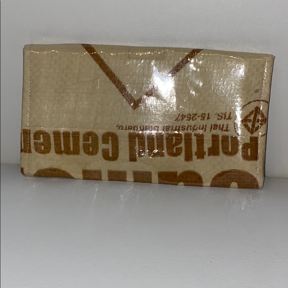 Torrain Vegan Recycled Wallet Clutch - Picture 2 of 8